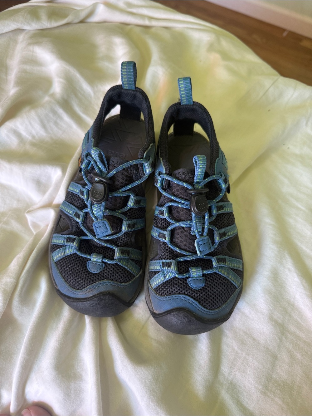 Kids TEVAs Blue Outdoor Sandal Sneakers